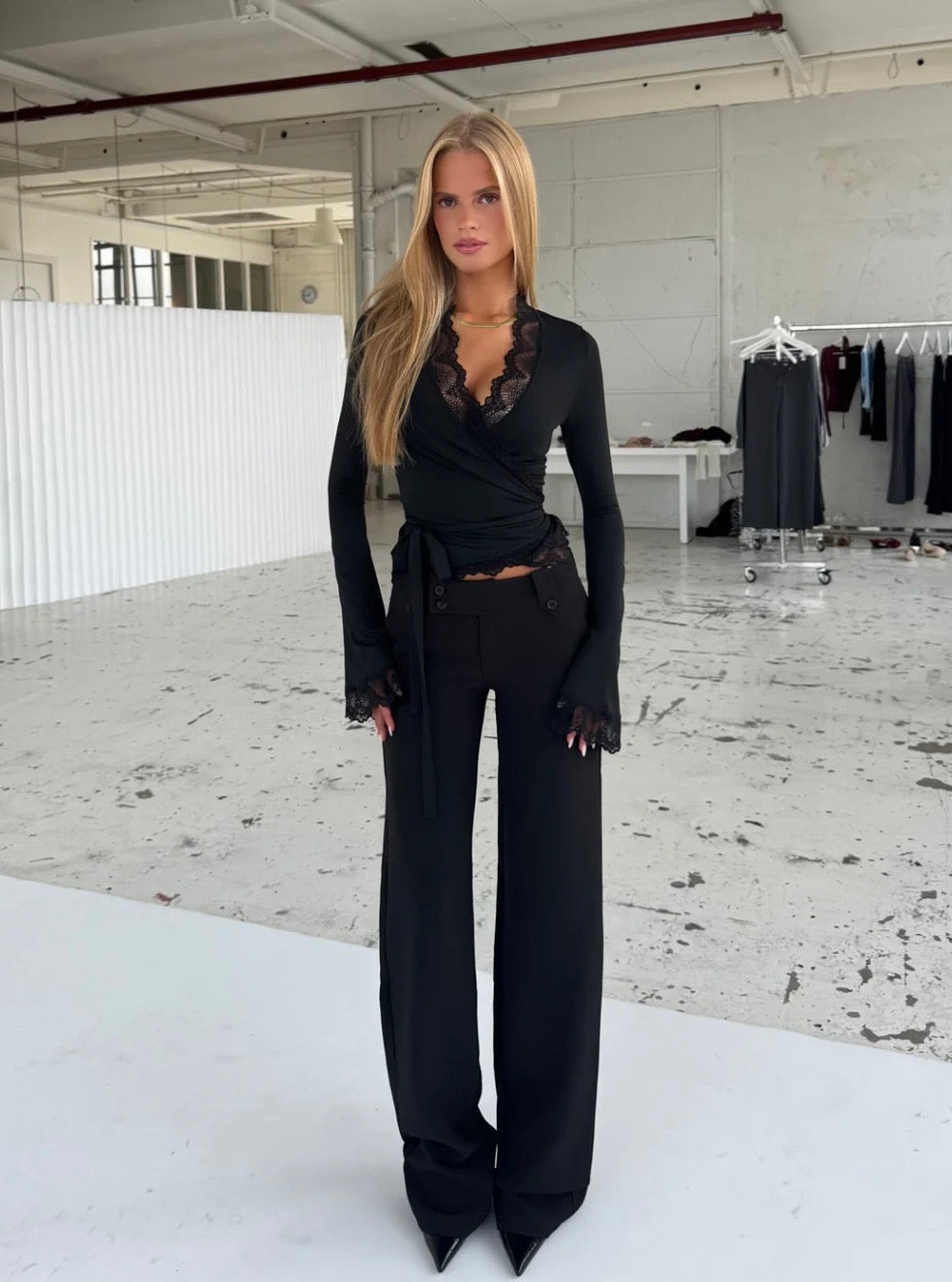 Capri Lace Long Sleeve Top - Black