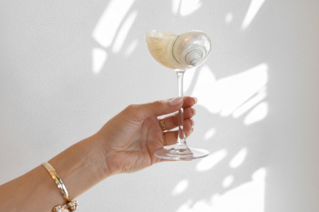 Conch Shell Cocktail Glass: Glass Stem