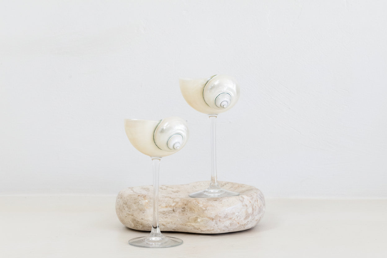Conch Shell Cocktail Glass: Glass Stem