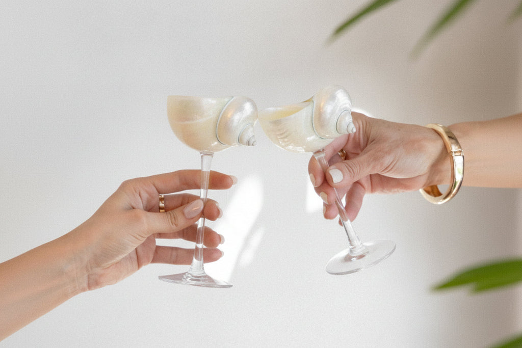 Conch Shell Cocktail Glass: Glass Stem