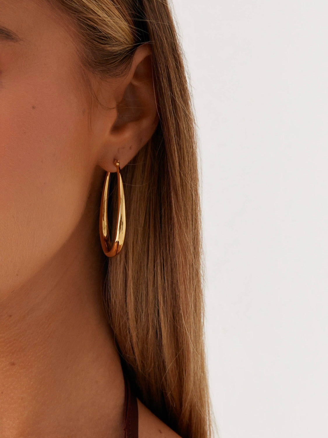 Gleam Hoop Earrings - Gold